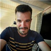 Professeur de Français qui va vous réconcilier avec cette langue de Molière!